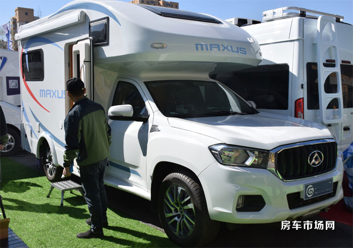 國六標準皮卡房車將上市，內部兩張大床，四驅可選自動擋