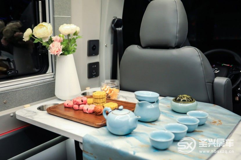 48V電路系統，獨立續航可維持3天，宇通全新B311豪享版房車等你來發現！get?code=MDE0NzYwN2I1MGRmZWU5ZGJhZmZlMDgyODNmYzg1NDIsMTY2NzAzNjIzMjg2Nw==