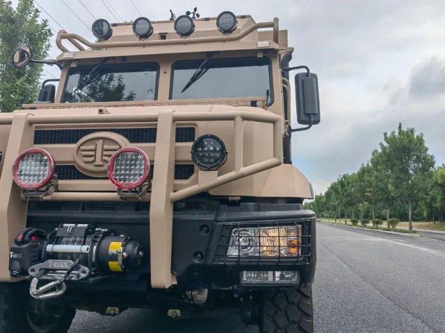 084759sztnypu833932l8p