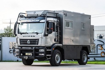 汕德卡越野房車