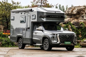 長(zhǎng)安攬拓者皮卡房車